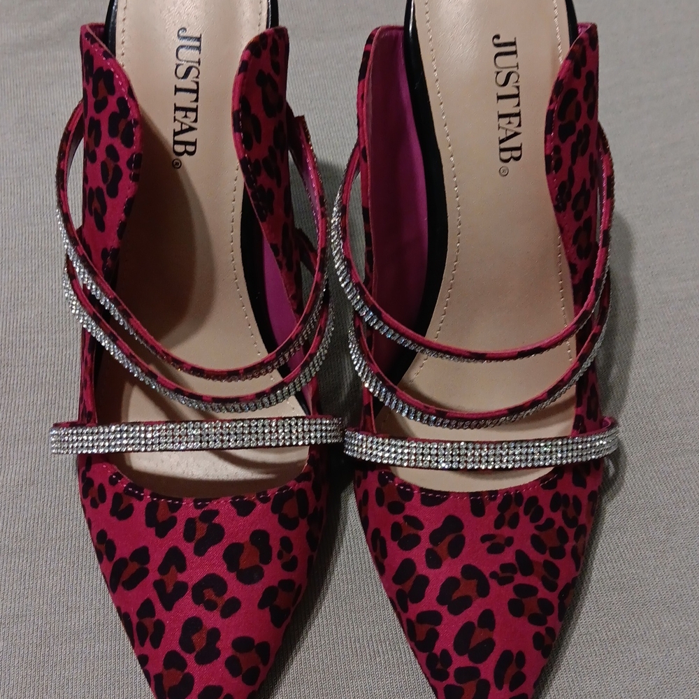 Elegant Pink and Black Women's Heels